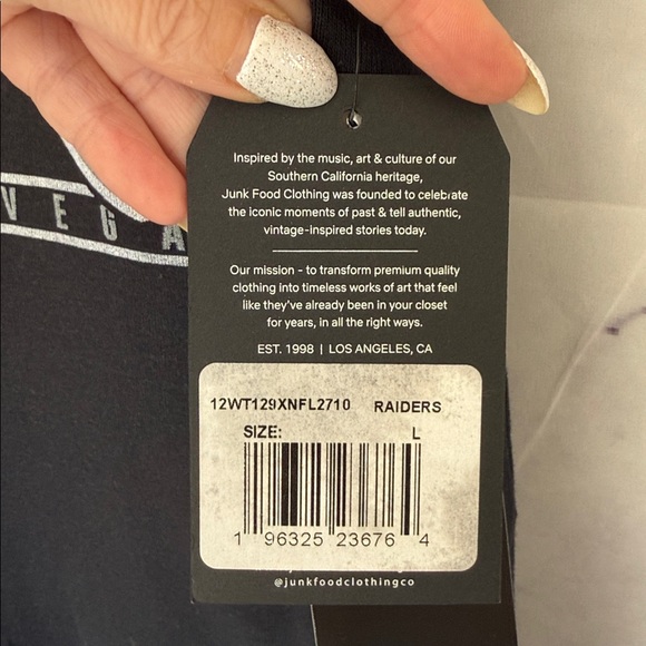 JUNK FOOD CLOTHING Las Vegas Raiders NFL Tank Top Black White Women’s Size Large - Picture 4 of 10